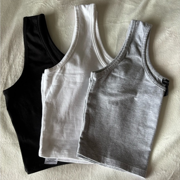 3 for $20 PLT pretty little thing tanks tops - Picture 1 of 7